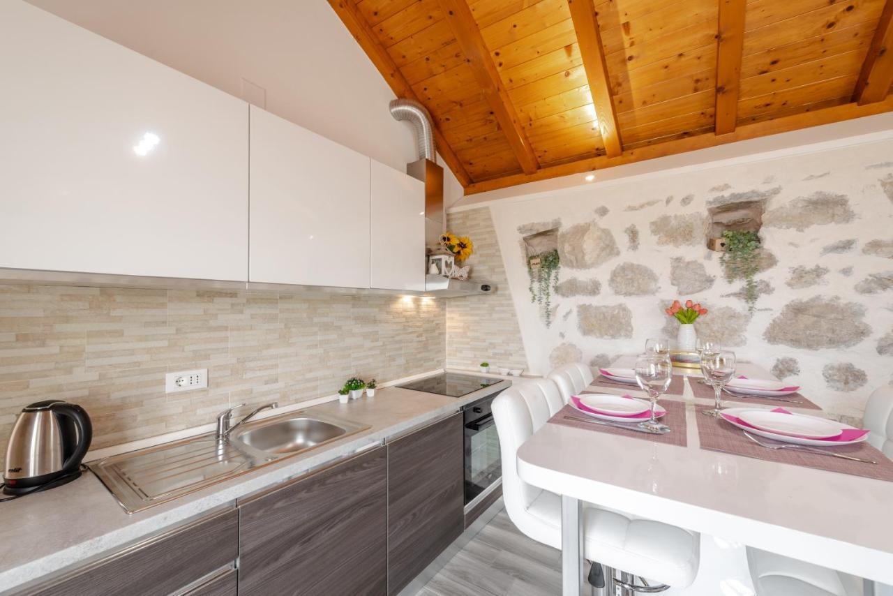 Appartement Little Stone House à Buici  Extérieur photo