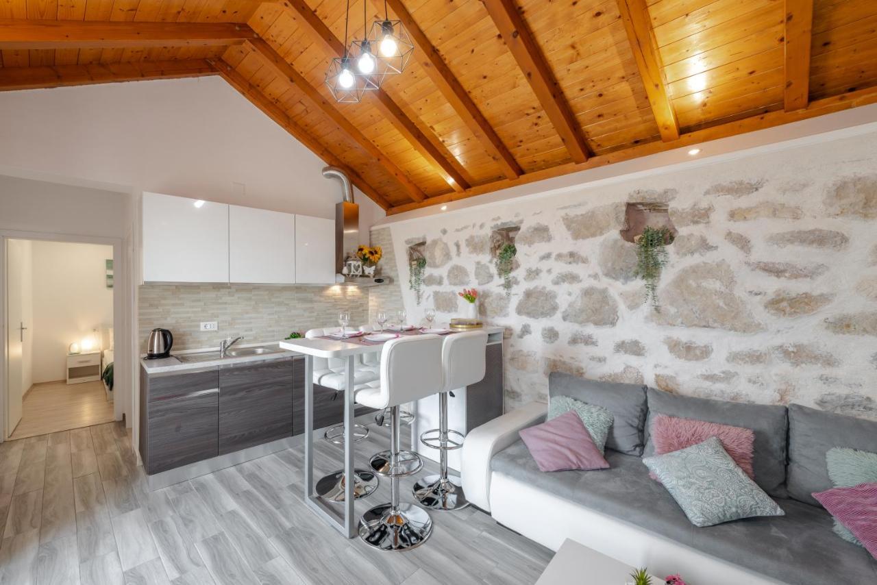 Appartement Little Stone House à Buici  Extérieur photo