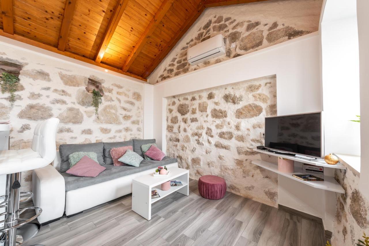 Appartement Little Stone House à Buici  Extérieur photo