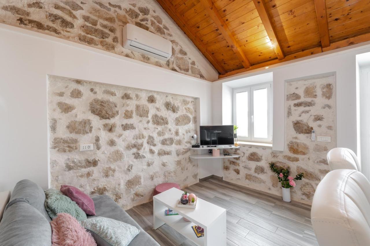 Appartement Little Stone House à Buici  Extérieur photo