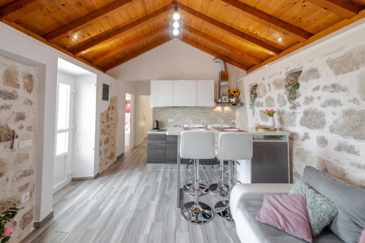 Appartement Little Stone House à Buici  Extérieur photo